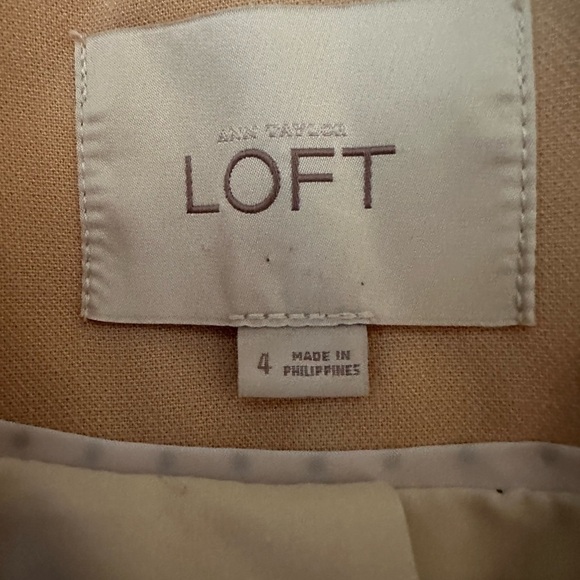 Loft beige open front blazer size 4 - Picture 3 of 4